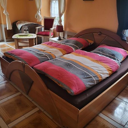 Sleep In Baden-Baden Appartement Buitenkant foto